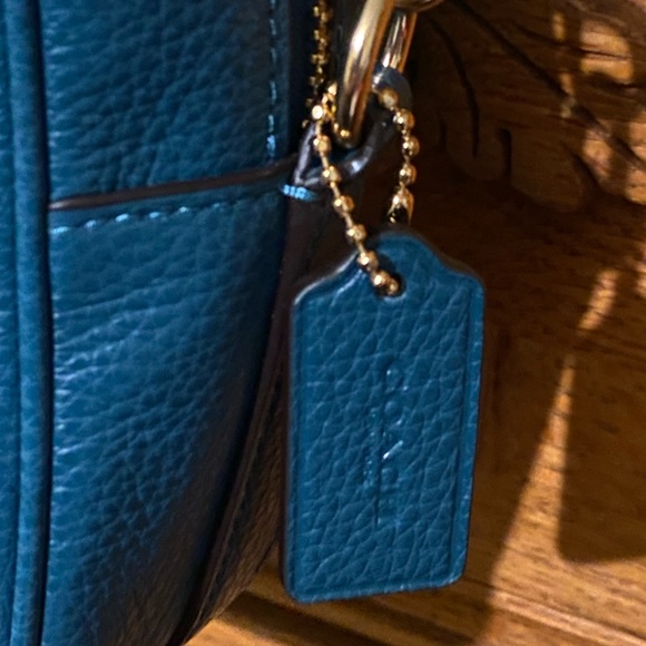 Coach Aqua Leather Crossbody Dempsey Camera Bag with removable strap - Picture 9 of 10